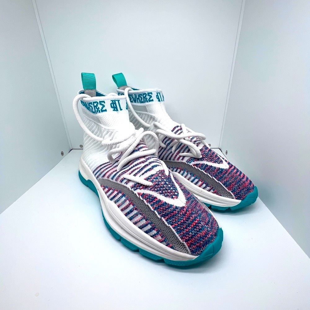 SIA Collective Sock Runners ✈️ FREE SHIPPING